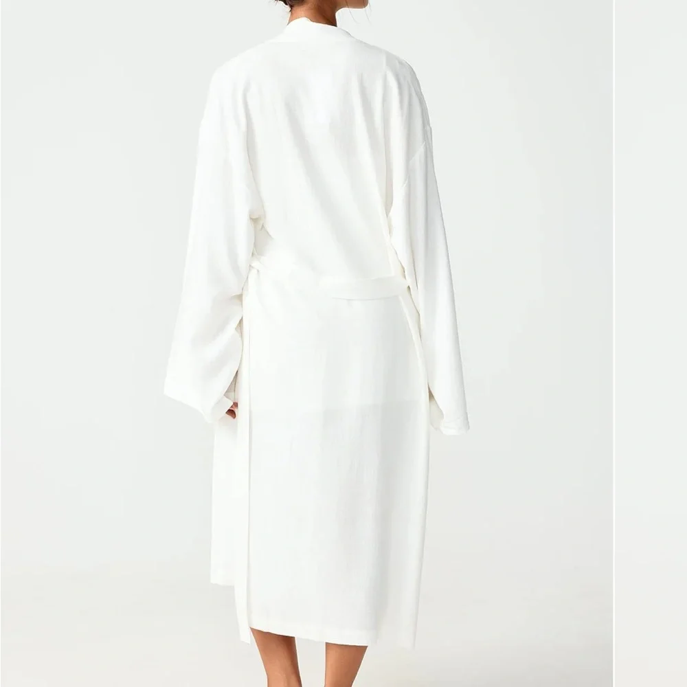 Daphne Robe (White) - Picture 3 of 4